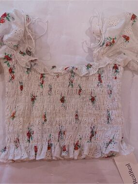 For Love & Lemons White Floral Smocked Puff-Sleeve Women’s Top